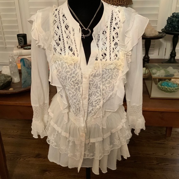 French Connection Loviest Light White Top Small - Picture 9 of 16